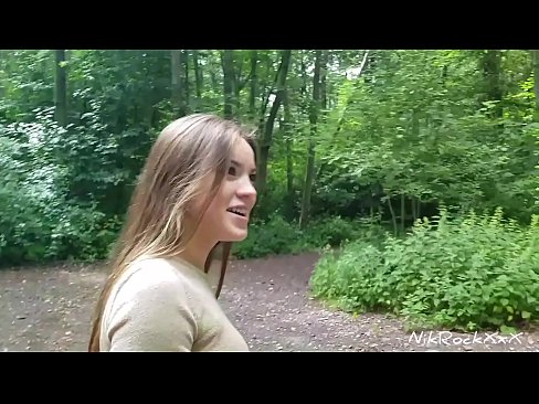 ❤️ Ich schlug Evelina vor, dass wir an einem öffentlichen Ort ficken! Sie sagte ja. Dann habe ich sie in den Arsch gefickt und in ihren Mund gespritzt. Dann pisste sie sich ein. ️ Super sex bei uns