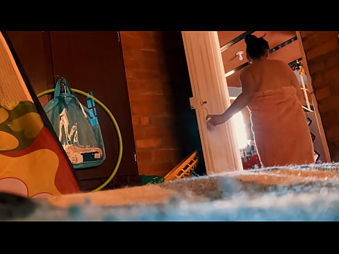 ❤️ Mein Onkel folgt mir in die Dusche, er fickt mich, während ich dusche. ️ Super sex bei uns